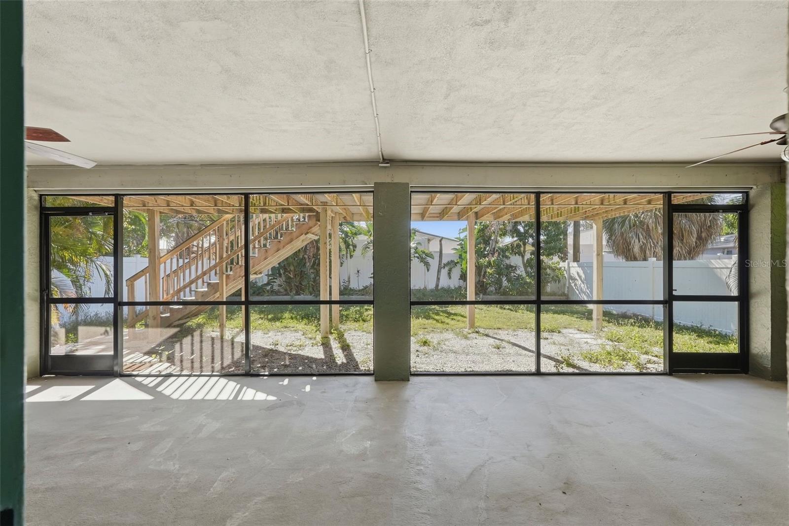 Image 26 of 33 For 1858 Michigan Avenue Ne