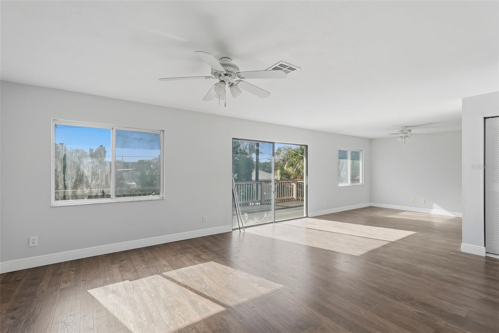 Image 9 of 33 For 1858 Michigan Avenue Ne