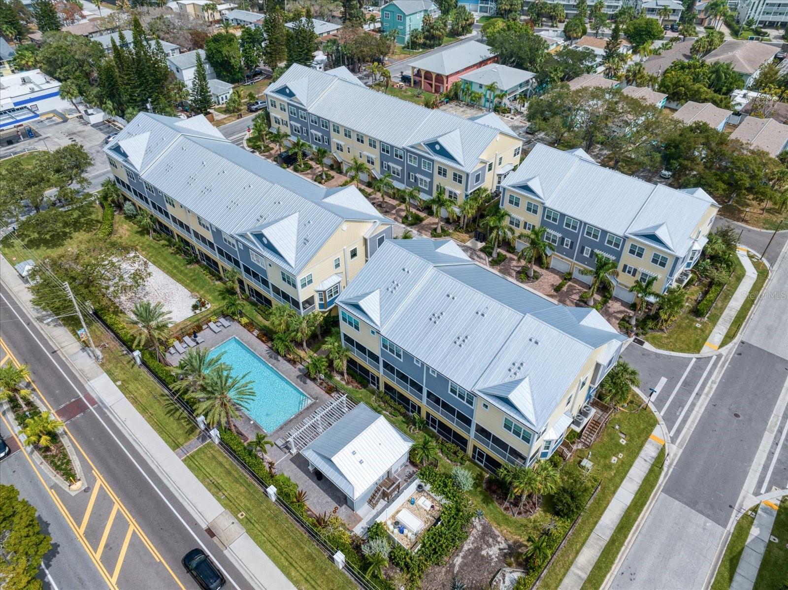 Image 27 of 69 For 2516 Coral Court