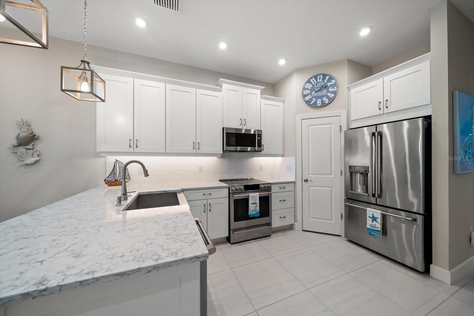 Image 34 of 69 For 2516 Coral Court