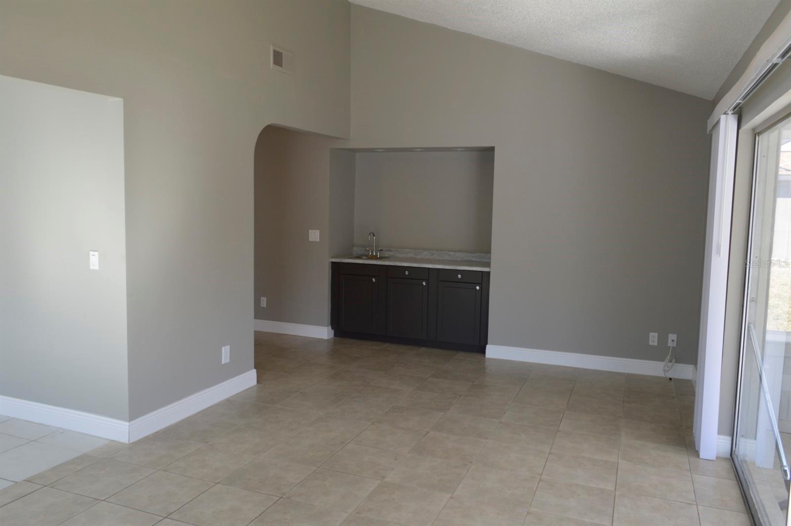 Image 22 of 46 For 6525 Manila Palm Way