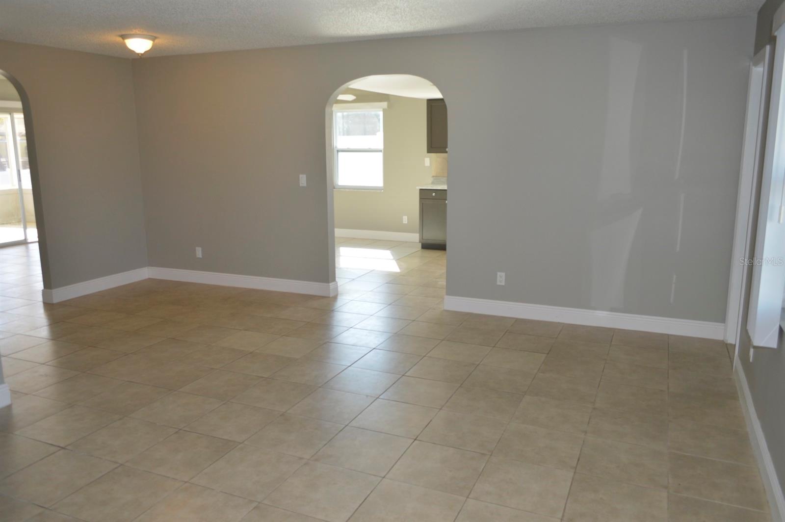 Image 23 of 46 For 6525 Manila Palm Way