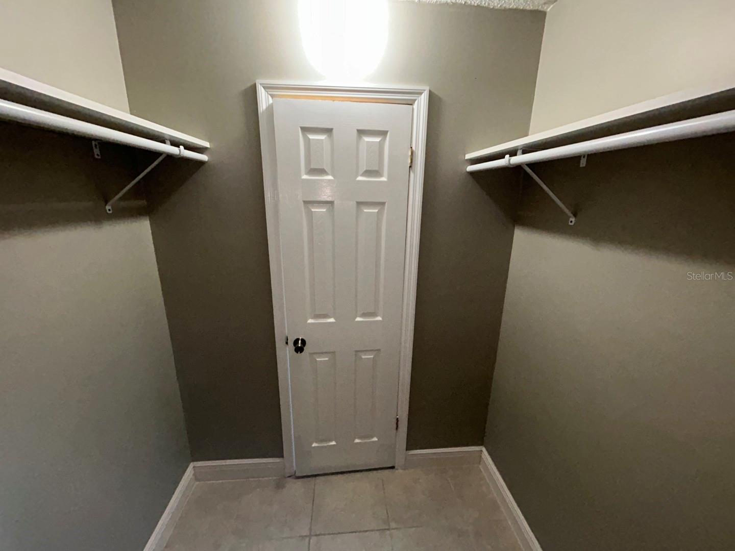 Image 39 of 46 For 6525 Manila Palm Way