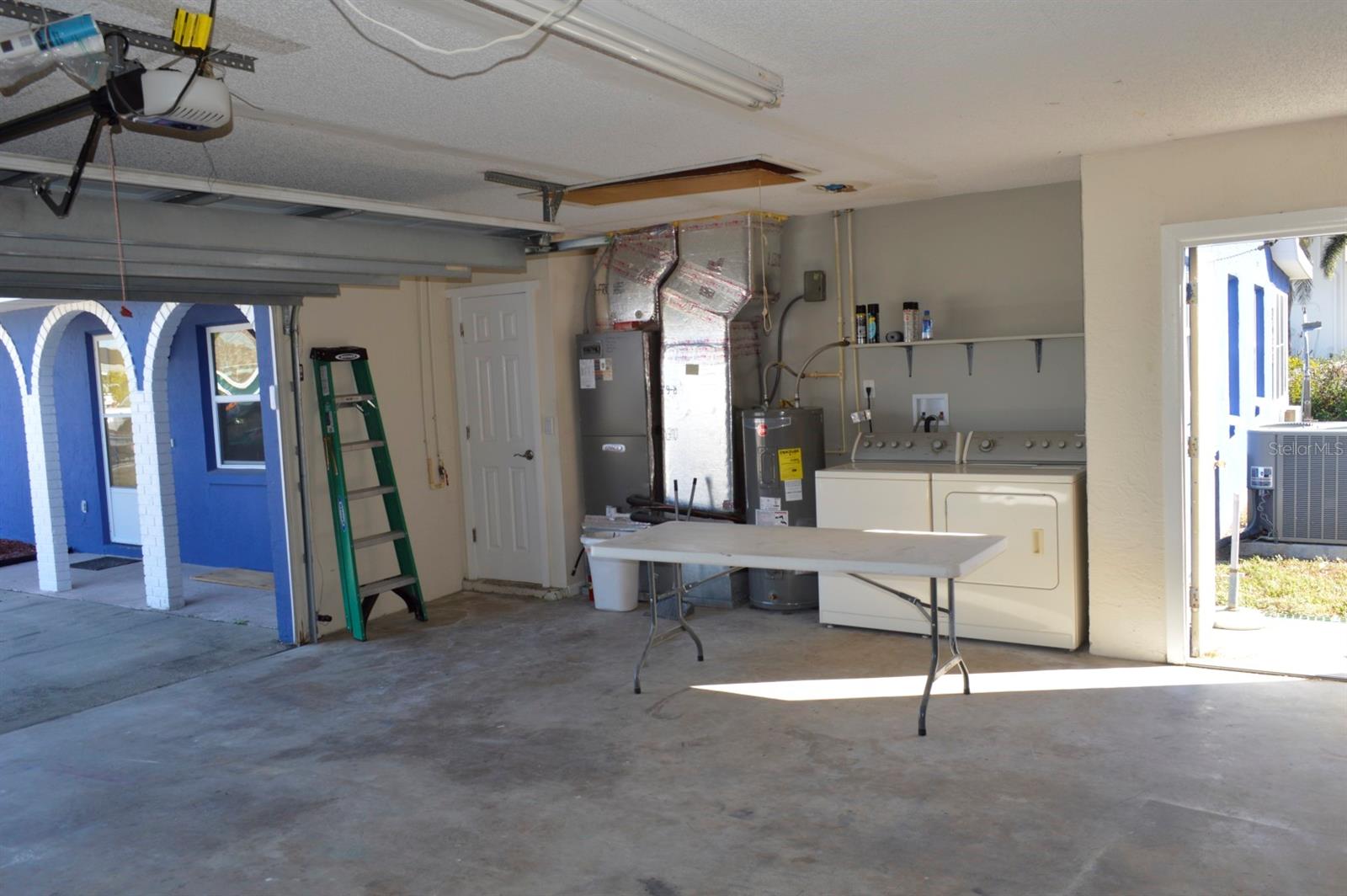 Image 43 of 46 For 6525 Manila Palm Way