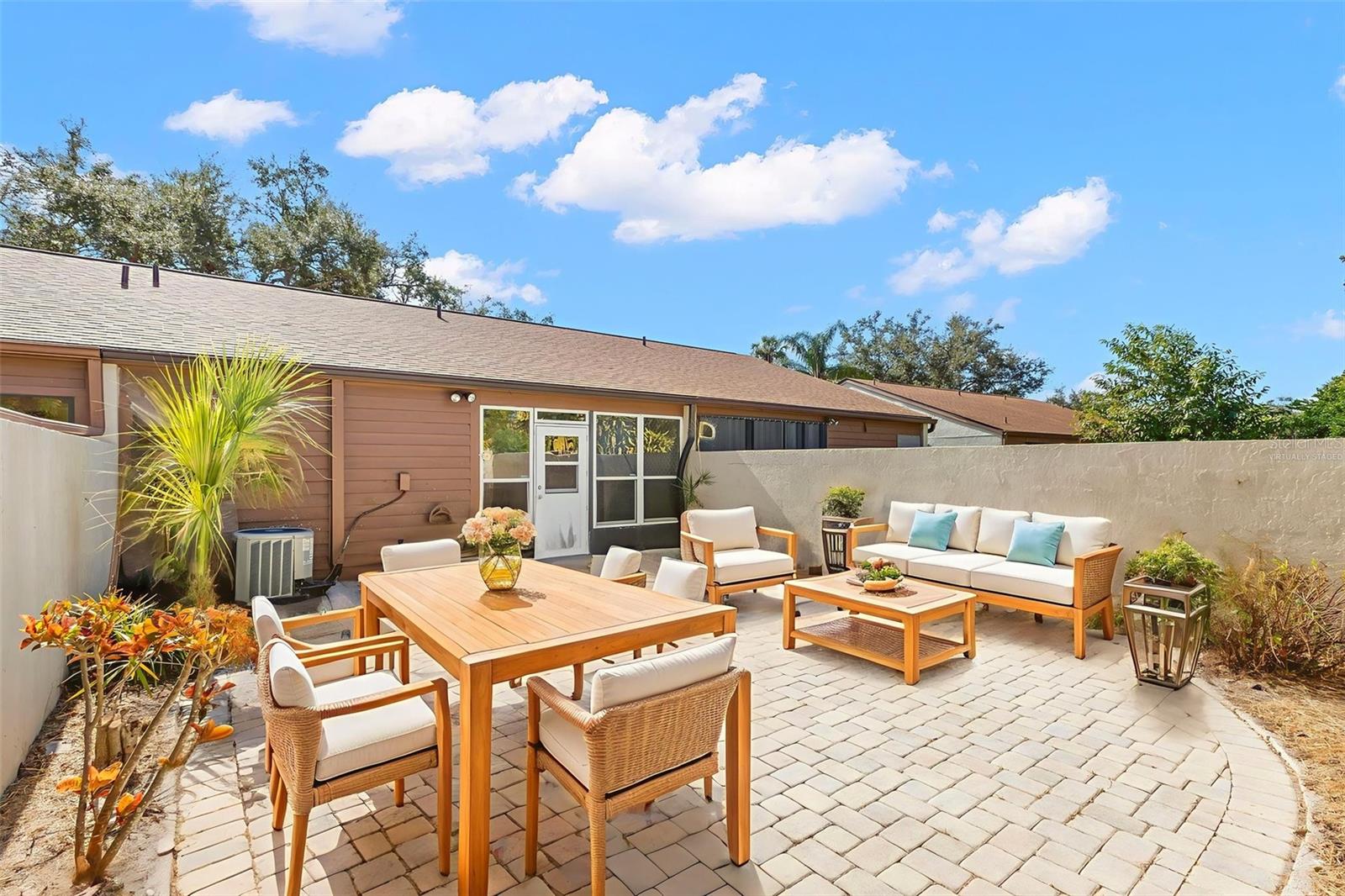 Image 19 of 42 For 4425 Park Lake Terrace N