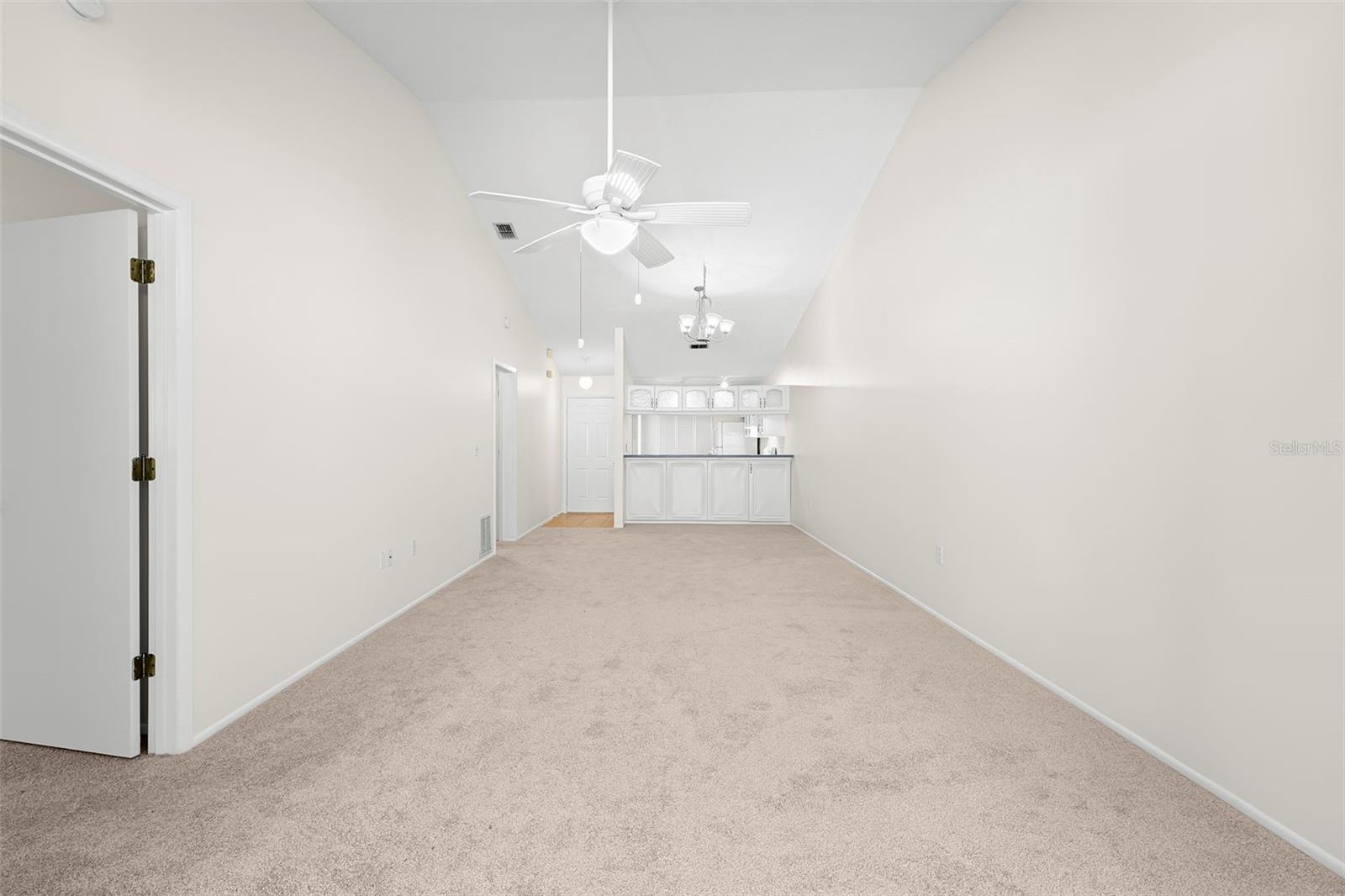 Image 22 of 42 For 4425 Park Lake Terrace N