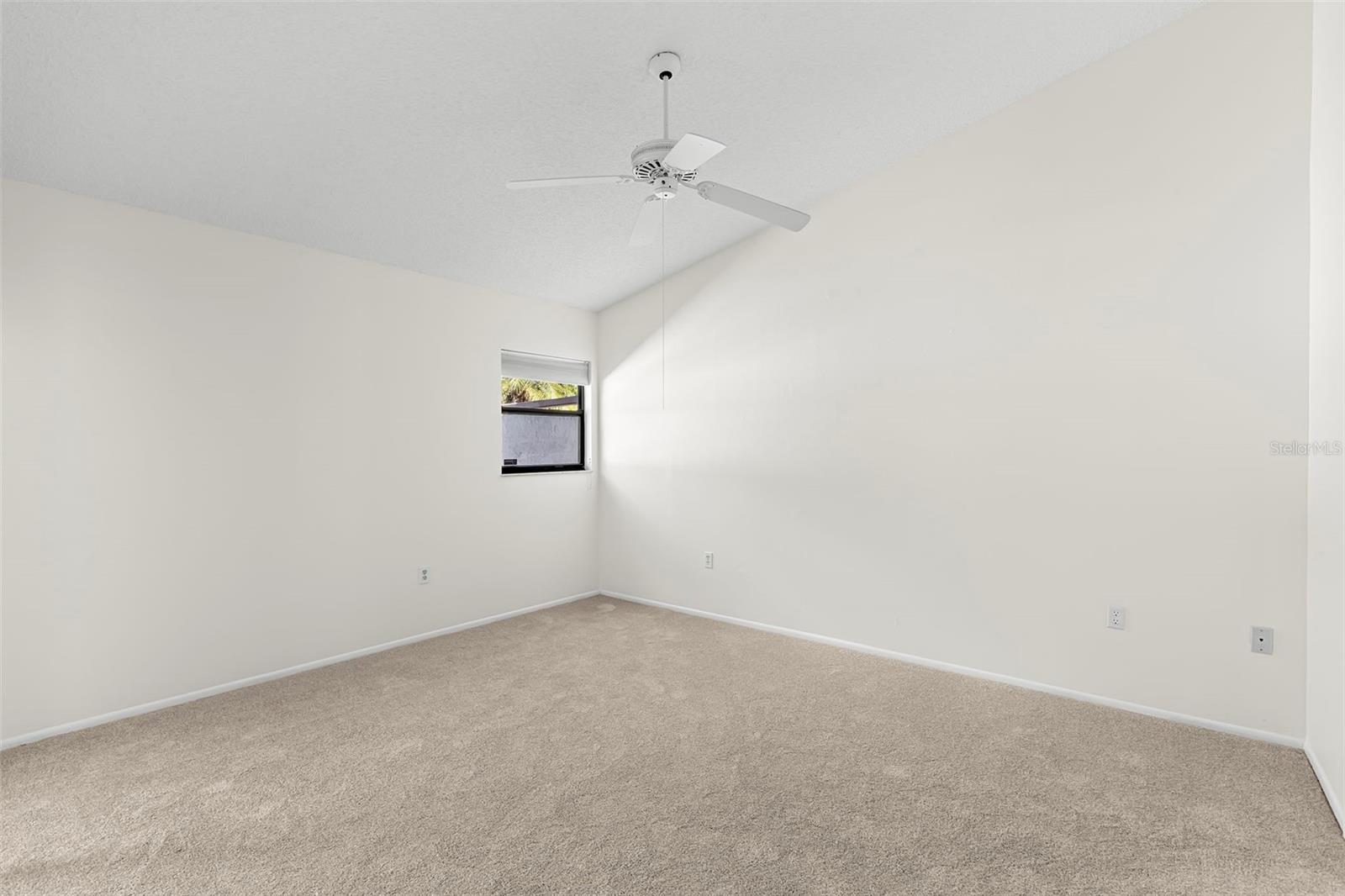 Image 25 of 42 For 4425 Park Lake Terrace N