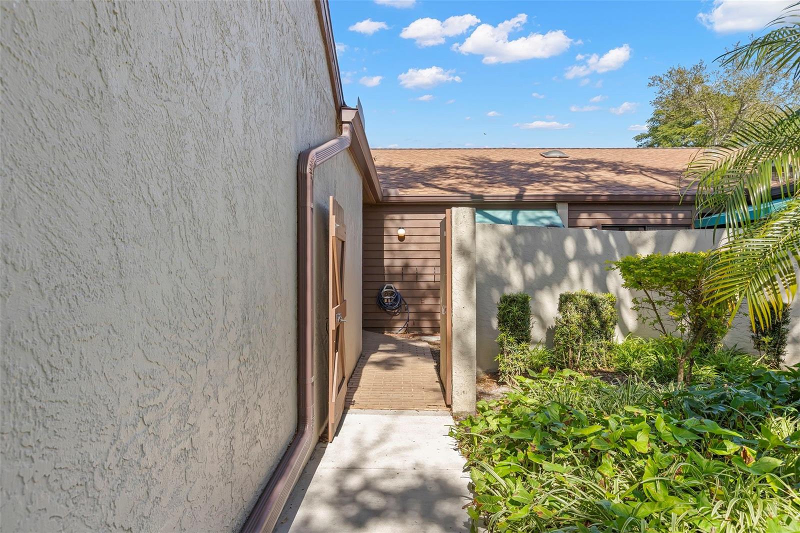 Image 3 of 42 For 4425 Park Lake Terrace N