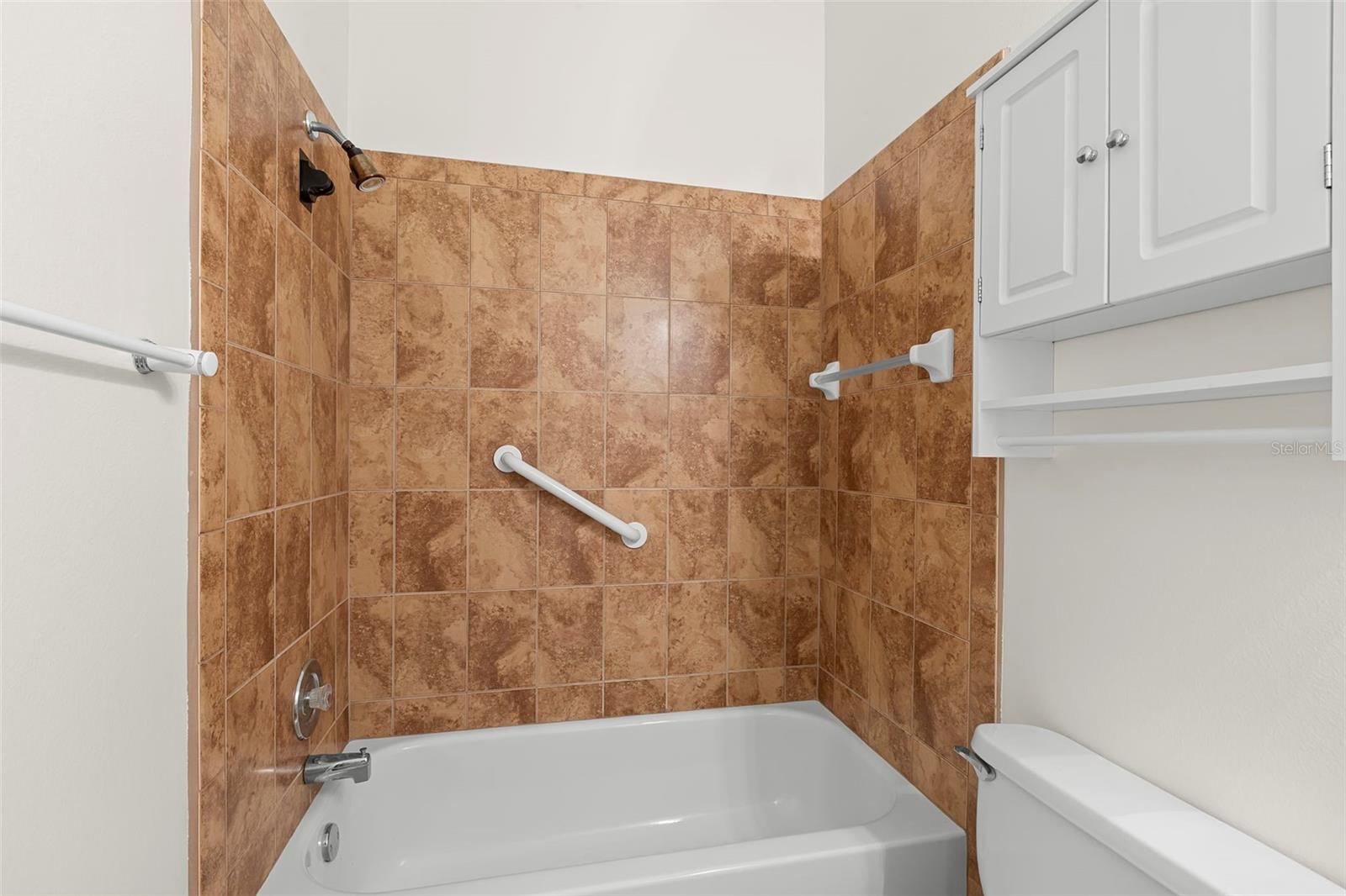 Image 34 of 42 For 4425 Park Lake Terrace N