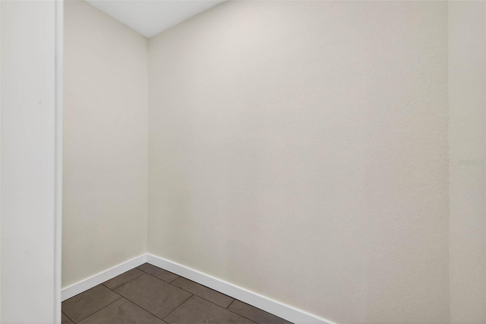 Image 27 of 47 For 3008 Jackson Street N