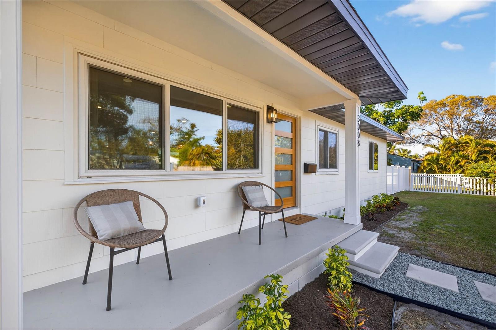 Image 4 of 47 For 3008 Jackson Street N