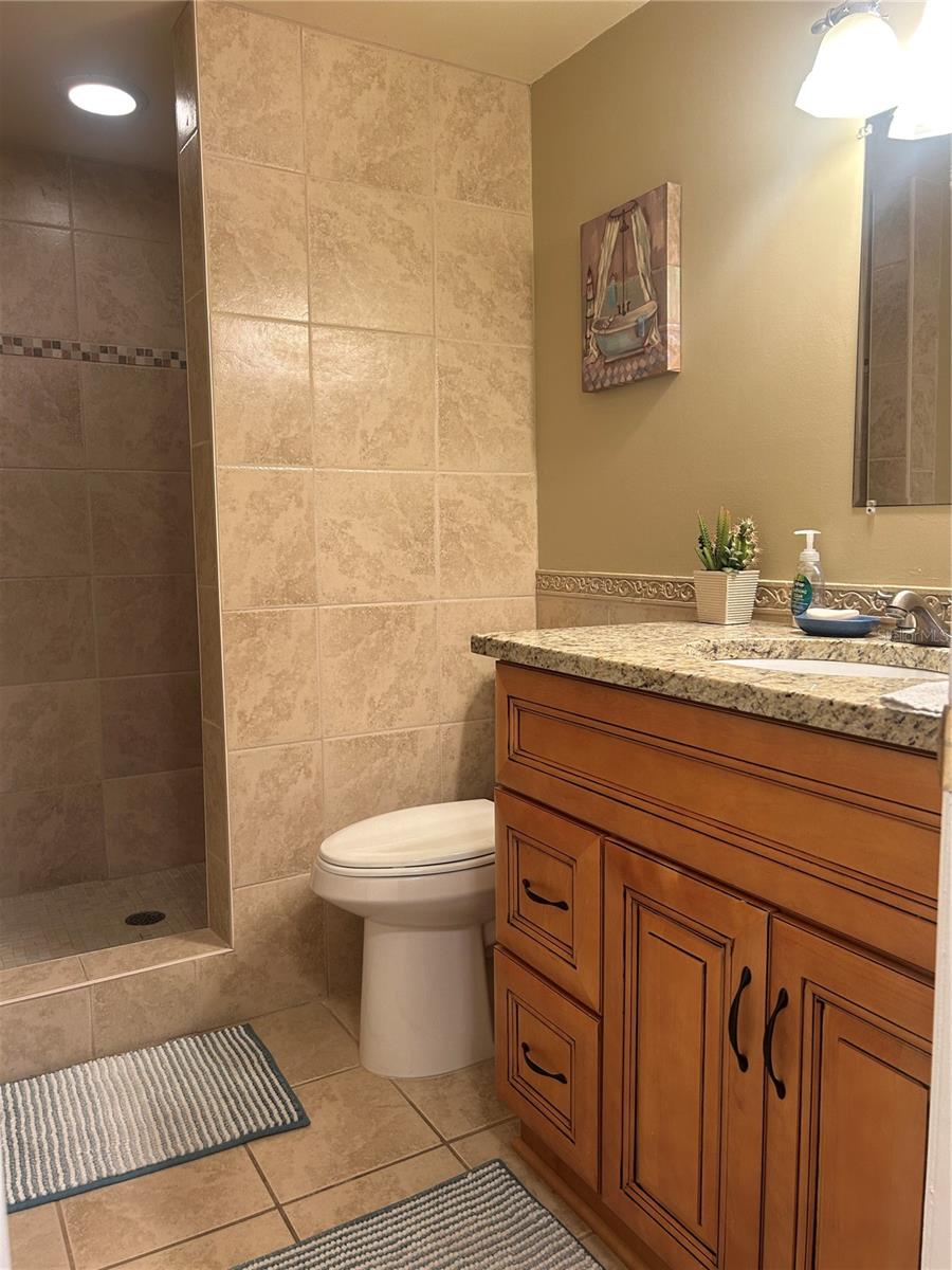 Image 12 of 23 For 2105 Cordova Green 2105