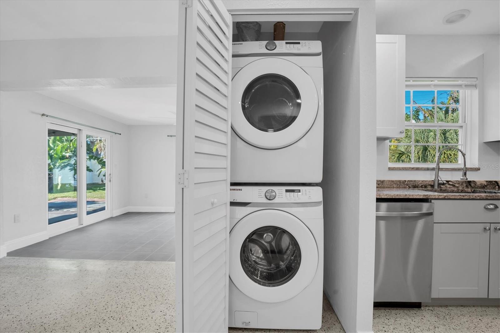 Image 10 of 41 For 765 56th Avenue S