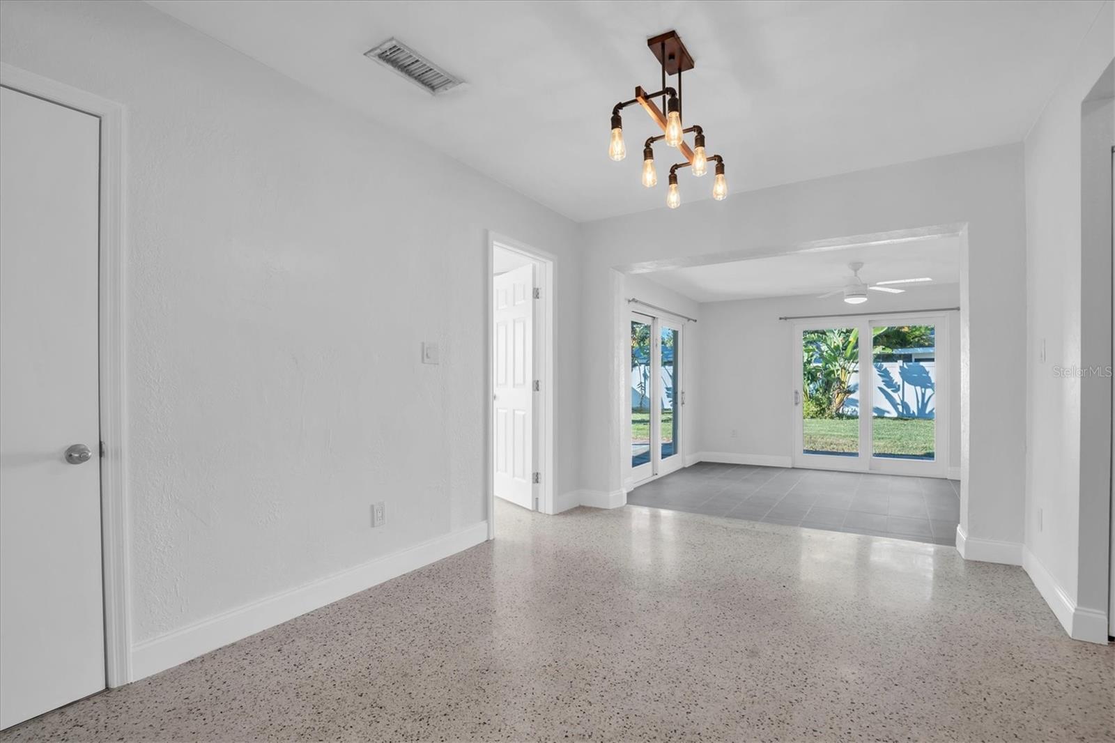 Image 14 of 41 For 765 56th Avenue S