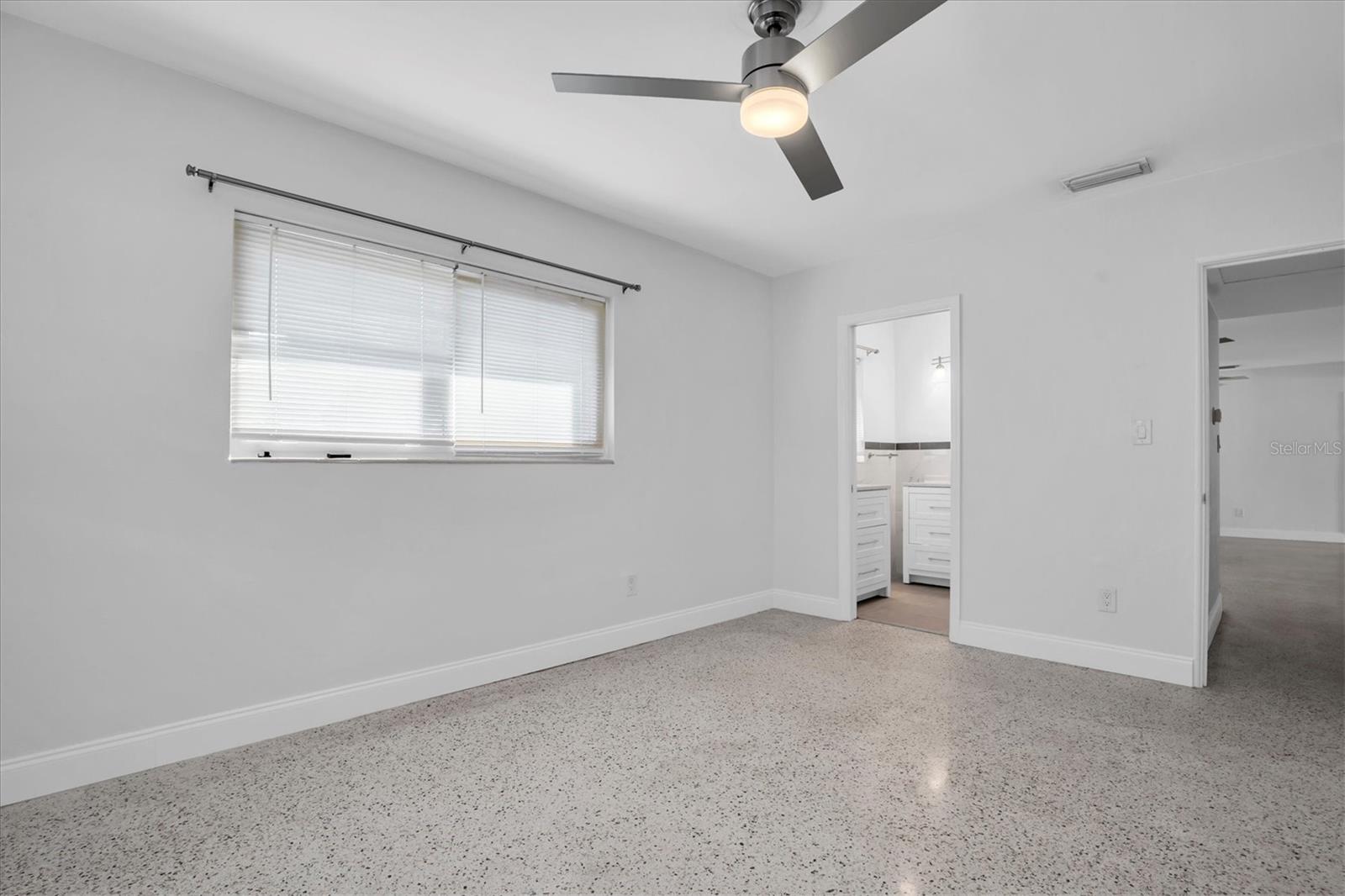 Image 18 of 41 For 765 56th Avenue S