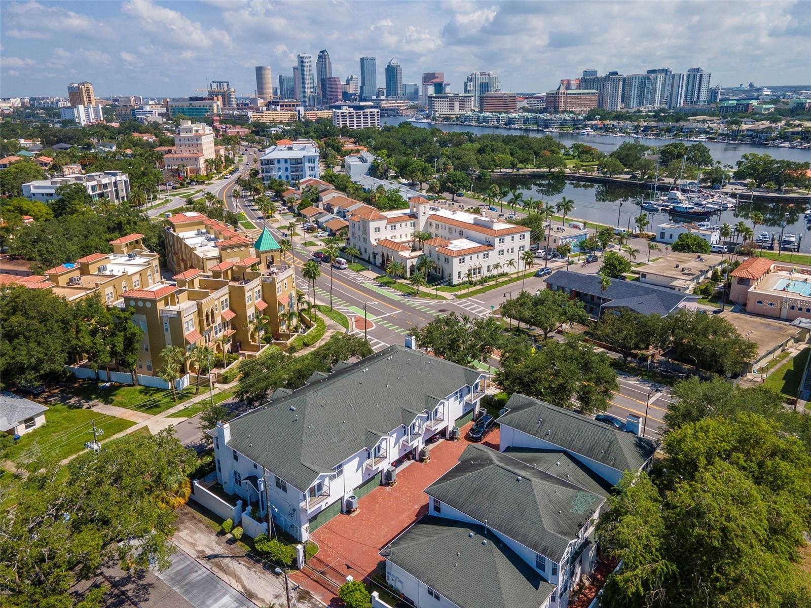 Image 16 of 39 For 113 Bosphorous Avenue 2