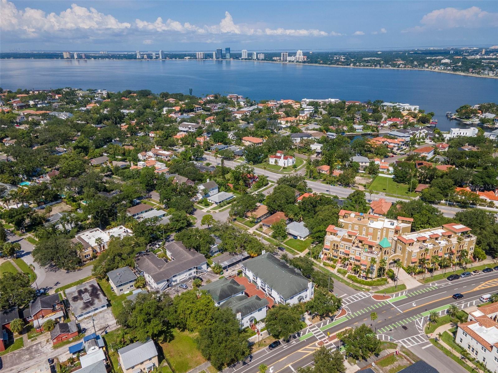 Image 22 of 39 For 113 Bosphorous Avenue 2