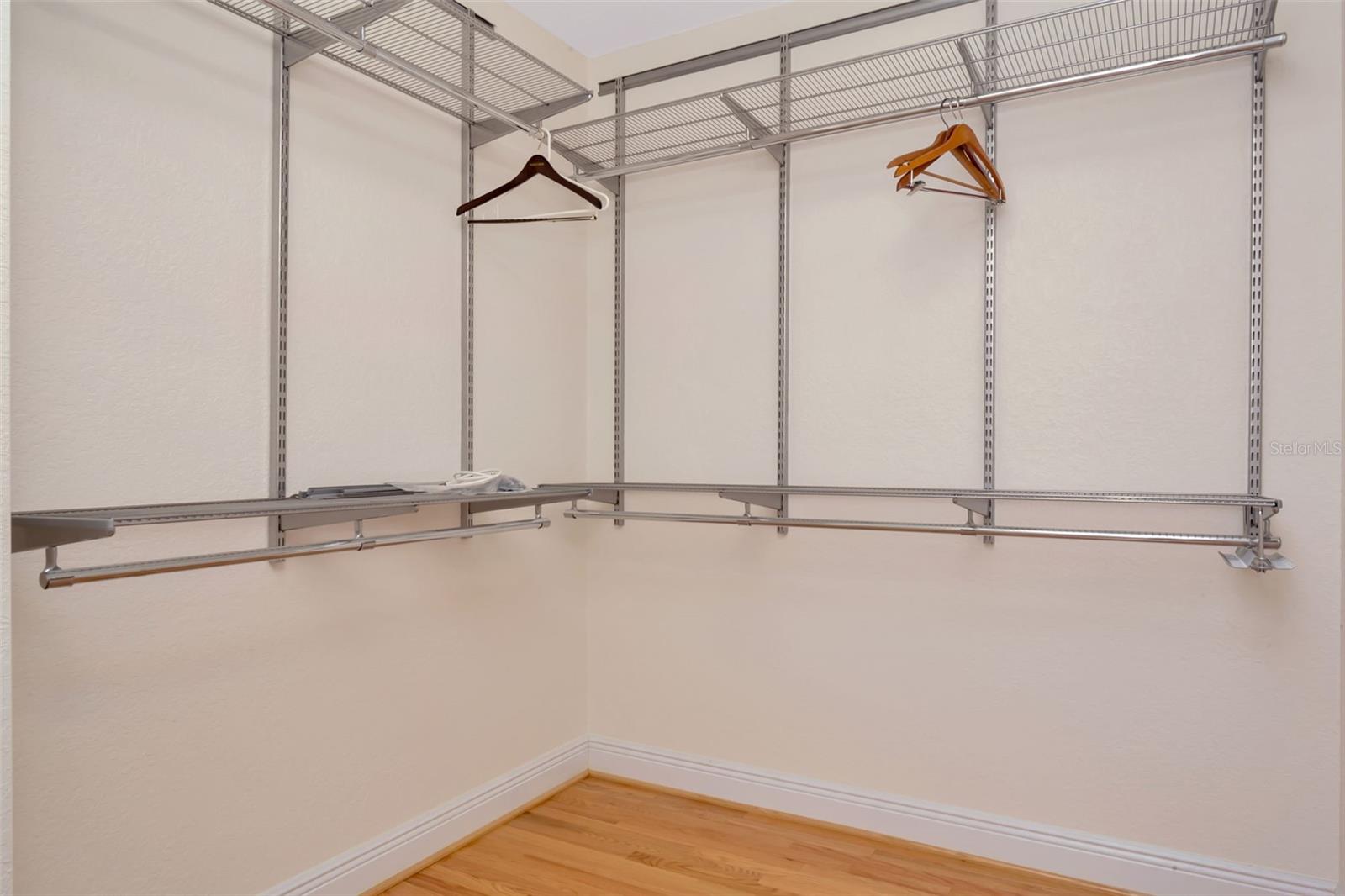 Image 26 of 39 For 113 Bosphorous Avenue 2