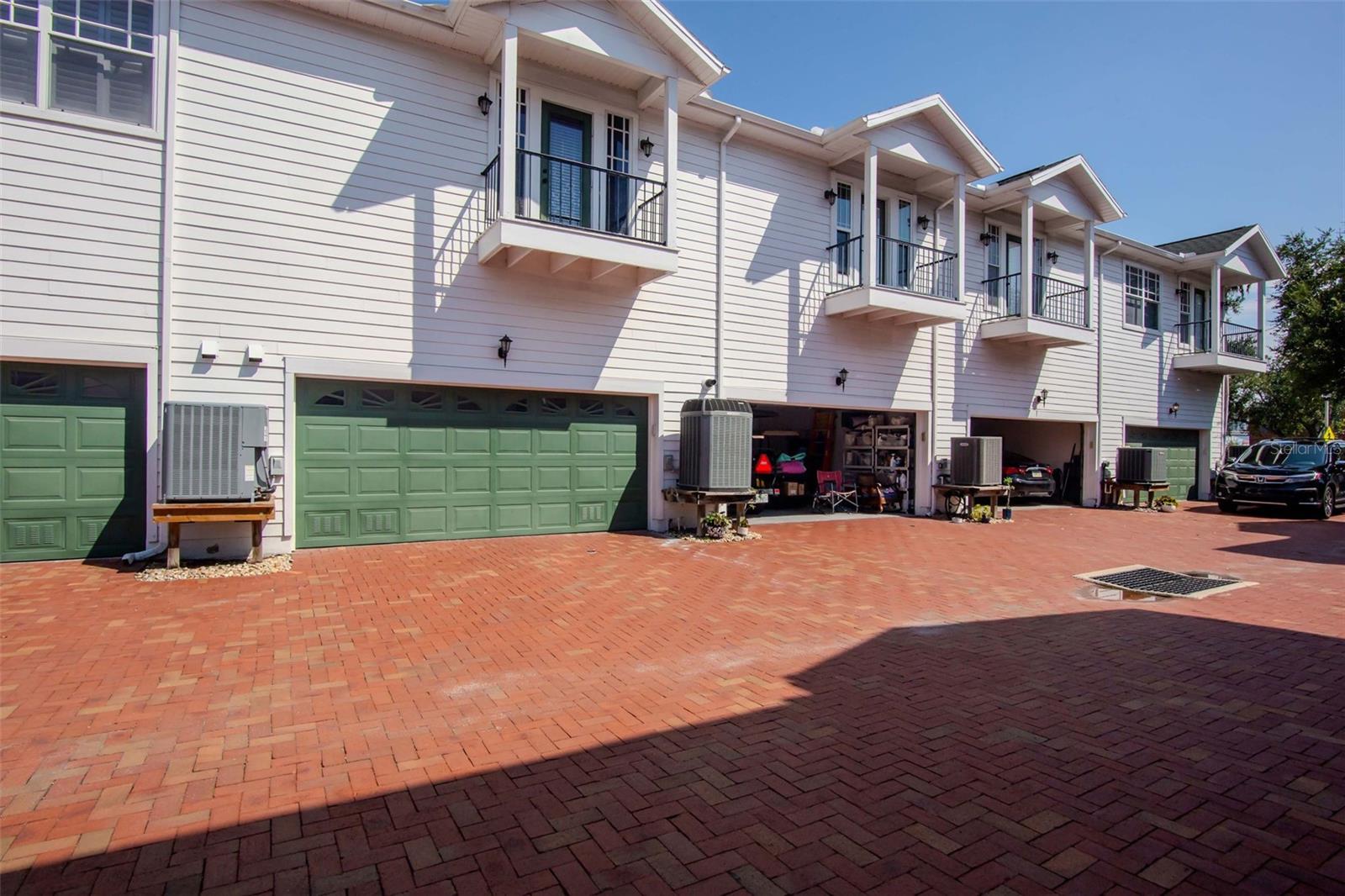 Image 38 of 39 For 113 Bosphorous Avenue 2