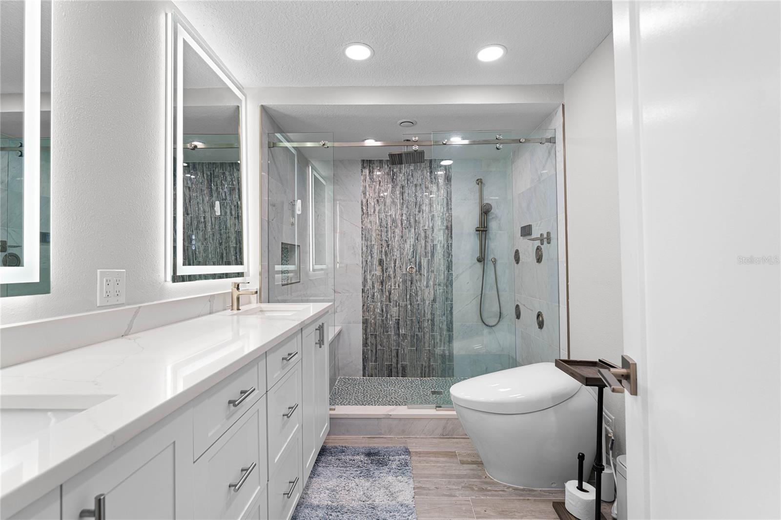 Image 42 of 78 For 1390 Gulf Boulevard Ph4