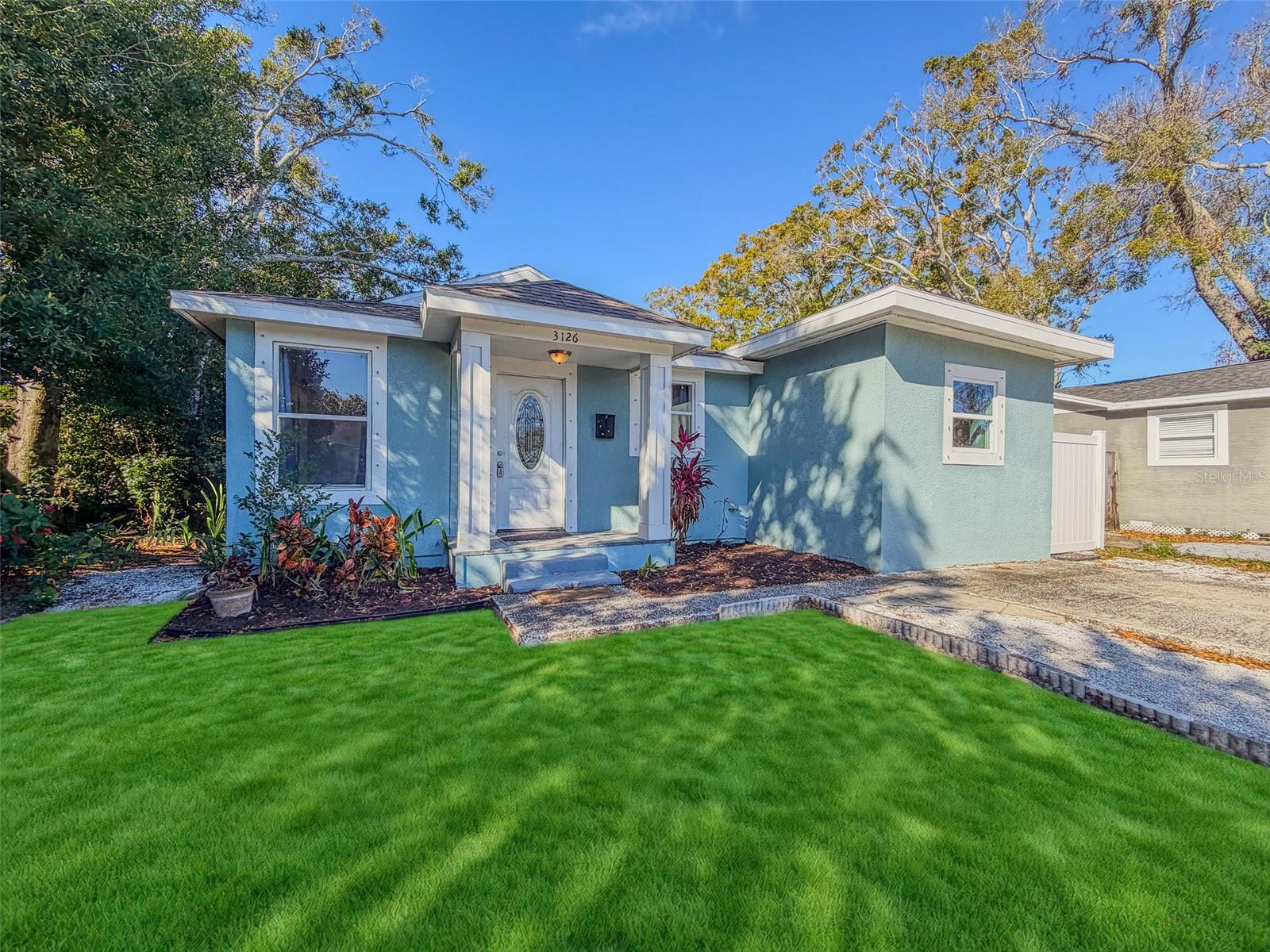 Details for 3126 Queen Street N, ST PETERSBURG, FL 33713