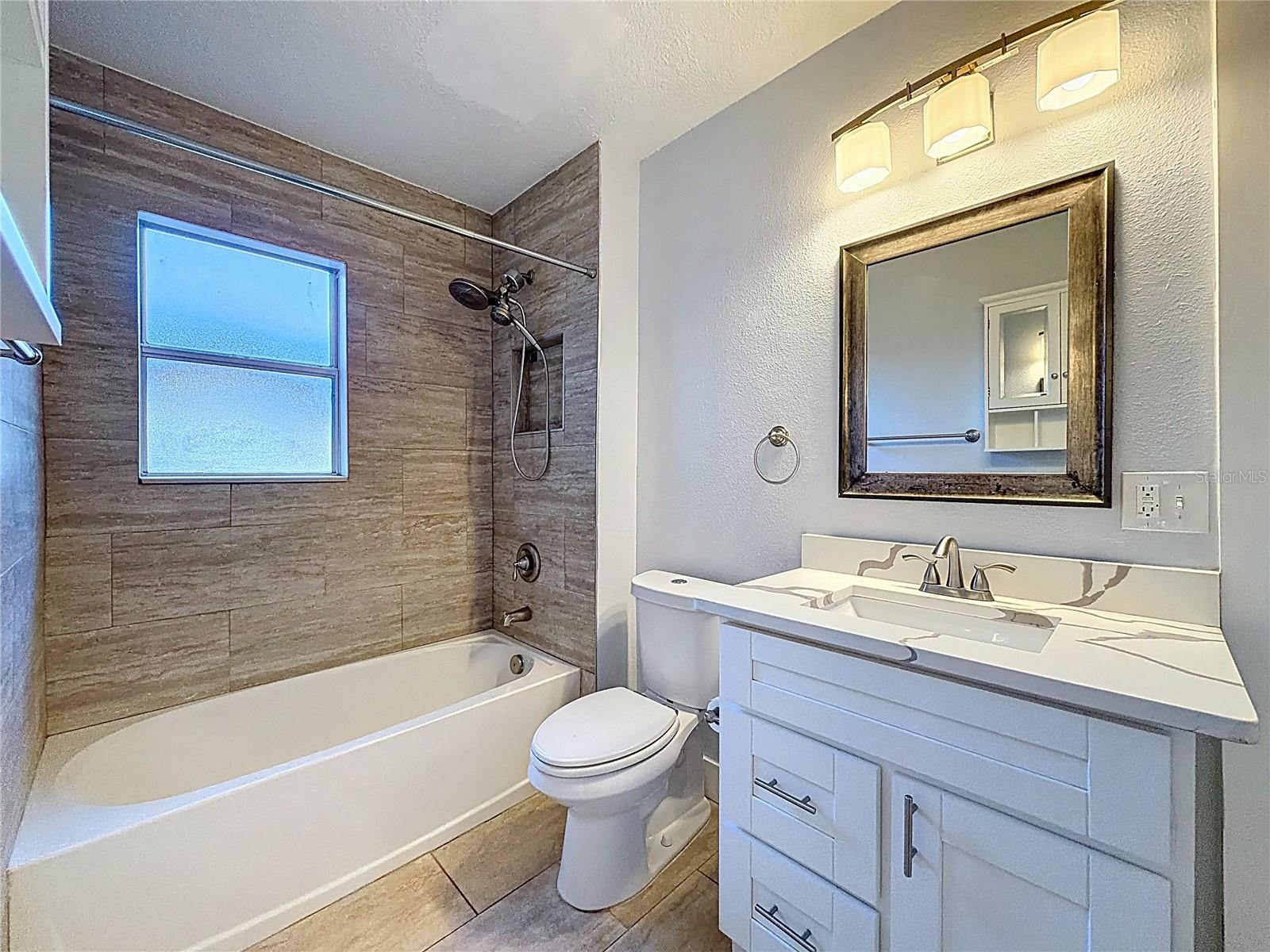 Listing photo id 18 for 3126 Queen Street N