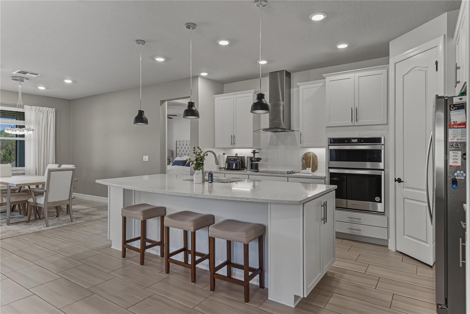 Image 16 of 88 For 7430 Pool Compass Loop