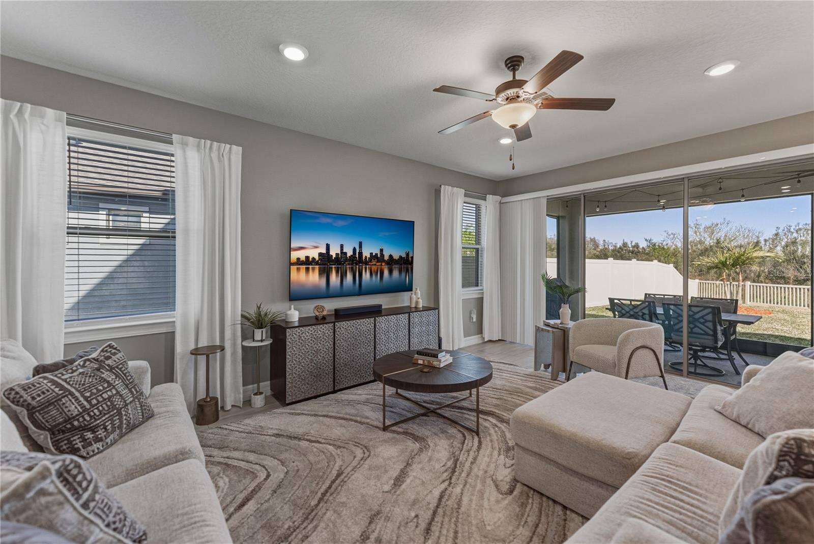 Image 26 of 88 For 7430 Pool Compass Loop