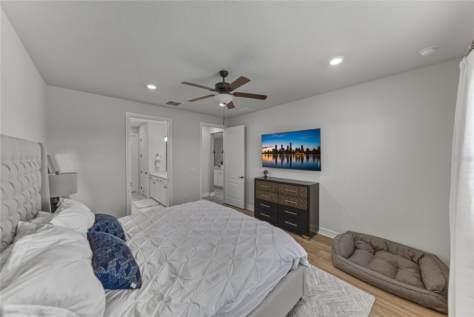 Image 38 of 88 For 7430 Pool Compass Loop