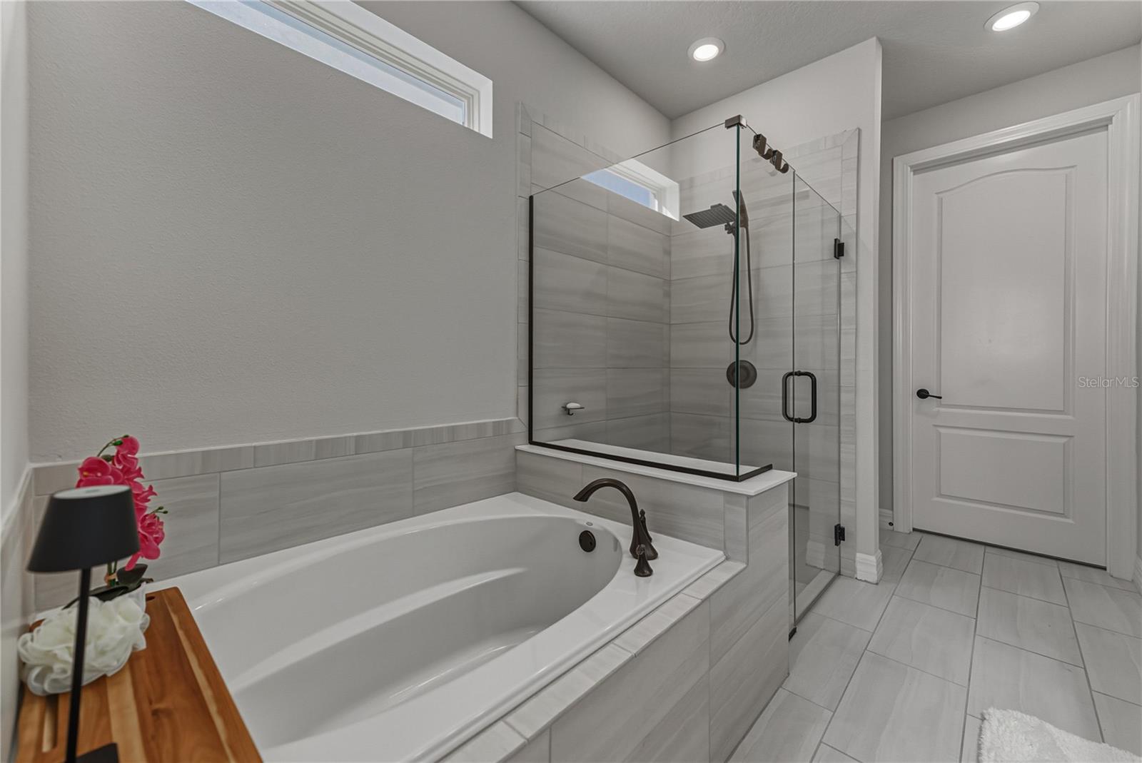 Image 41 of 88 For 7430 Pool Compass Loop