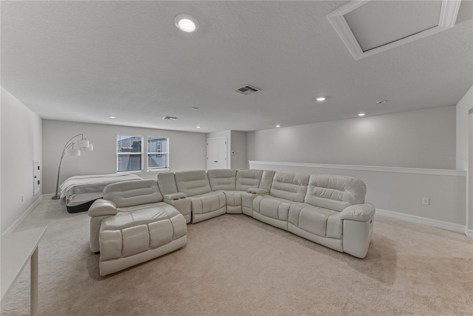 Image 52 of 88 For 7430 Pool Compass Loop