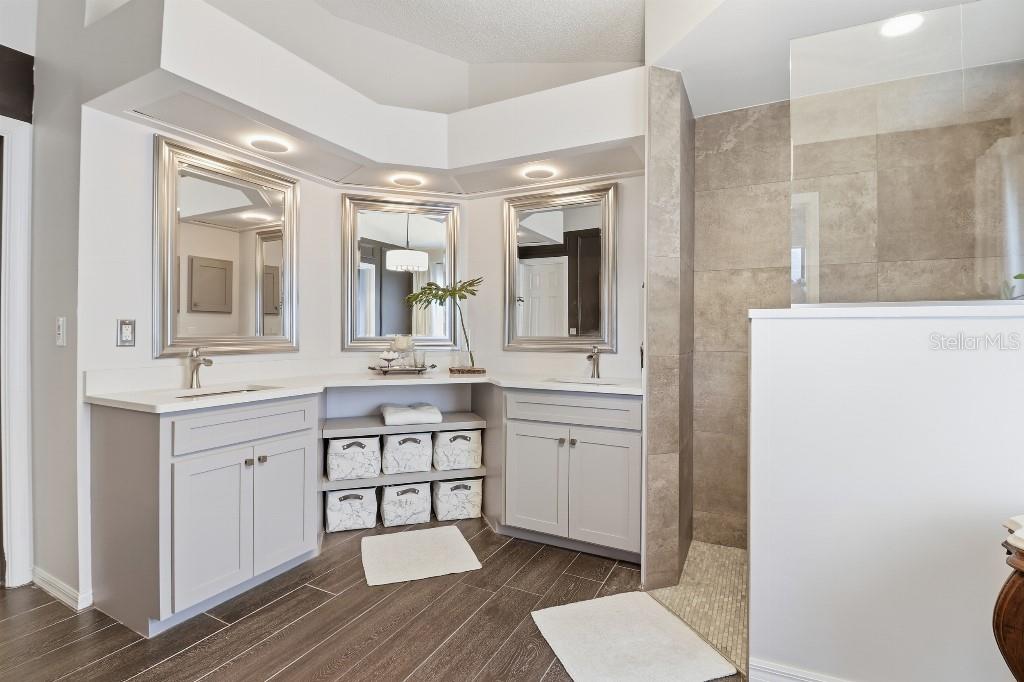 Image 12 of 29 For 721 Forestview Drive