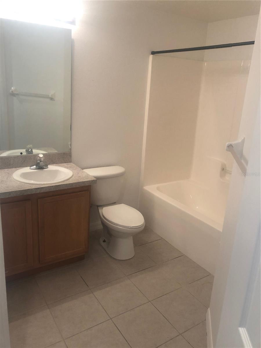 Image 9 of 14 For 9619 Lakedale Way 102