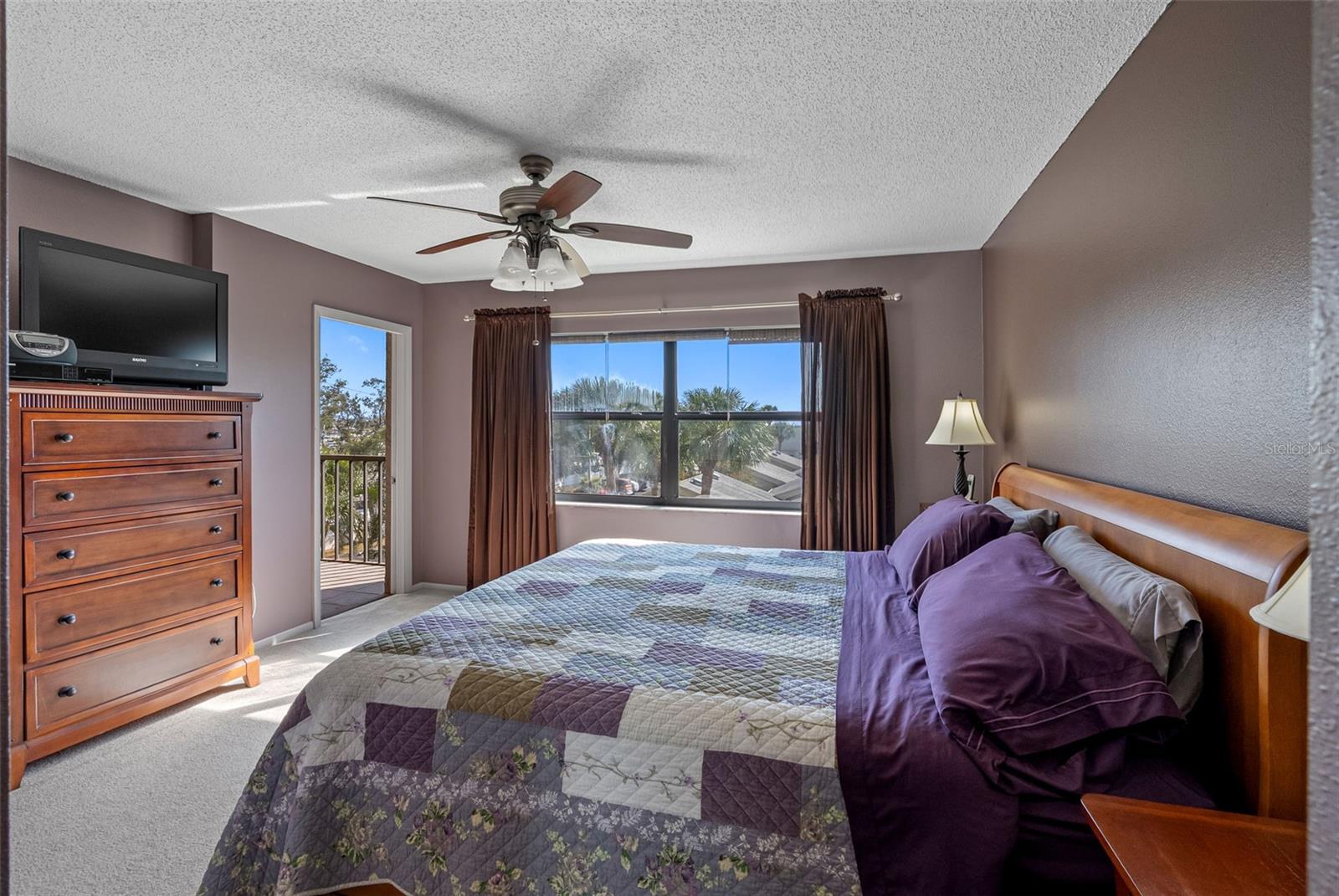 Image 18 of 56 For 1316 Pasadena Avenue S 303