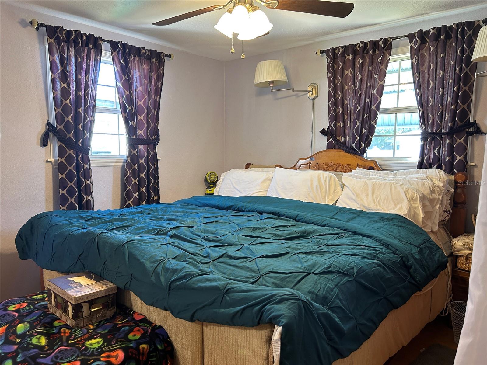 Listing photo id 8 for 11412 103rd Street