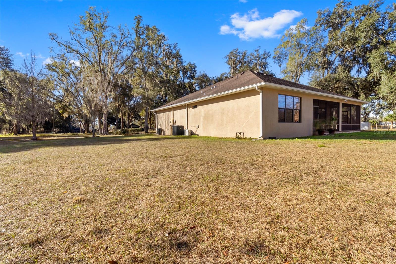 Listing photo id 35 for 765 Sloans Ridge Road
