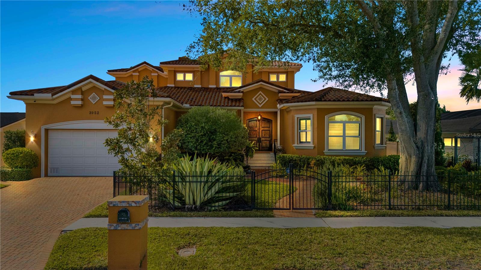 Image 2 of 80 For 3952 Versailles Drive