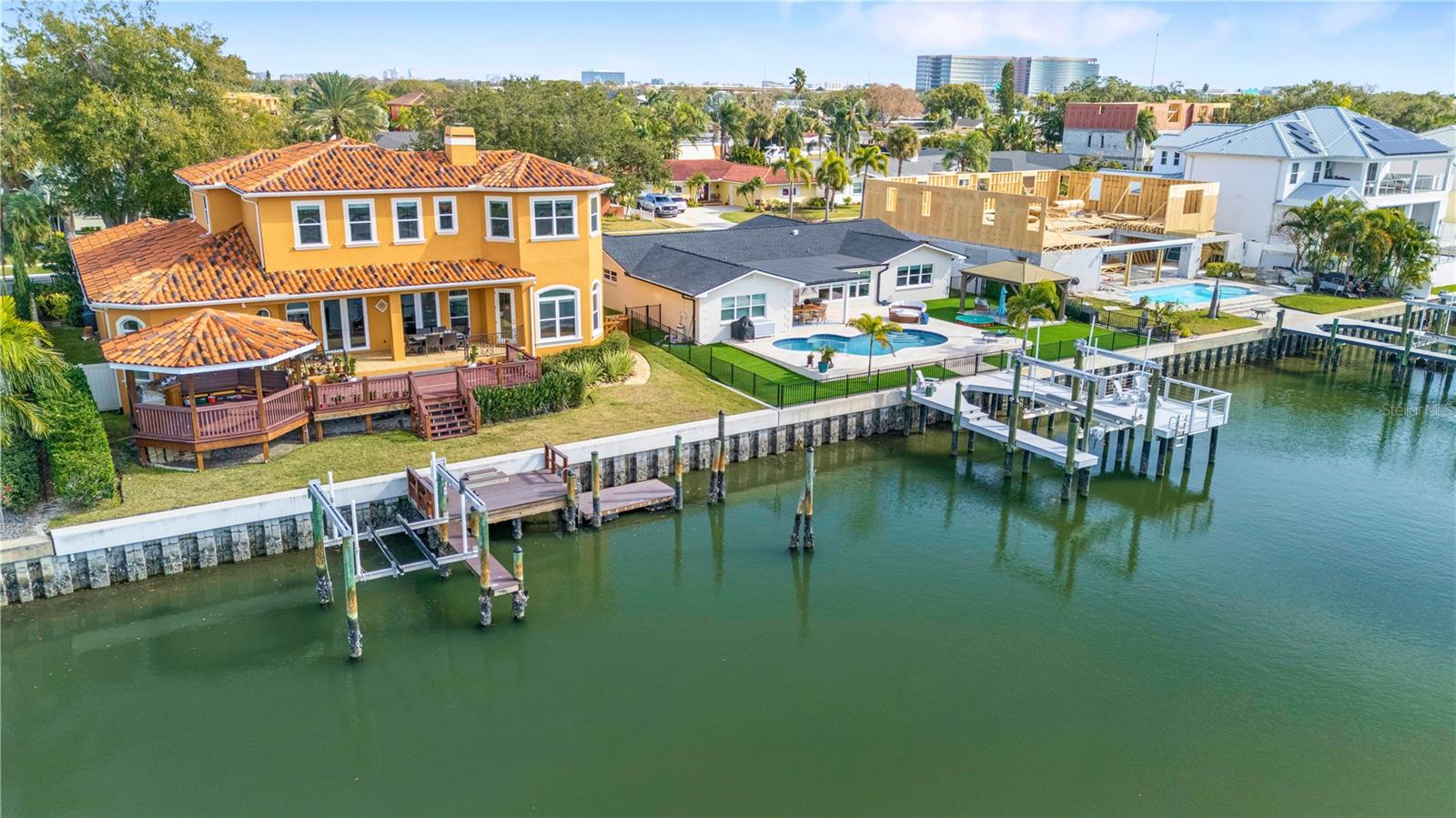 Image 3 of 80 For 3952 Versailles Drive