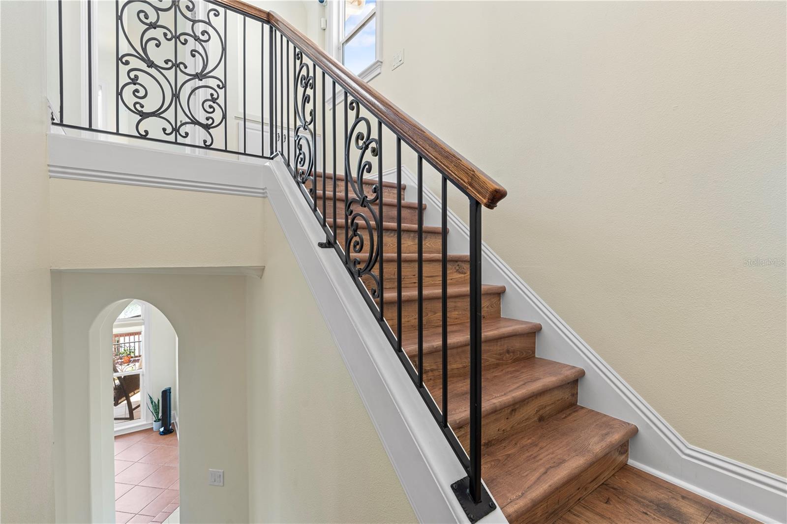 Image 35 of 80 For 3952 Versailles Drive