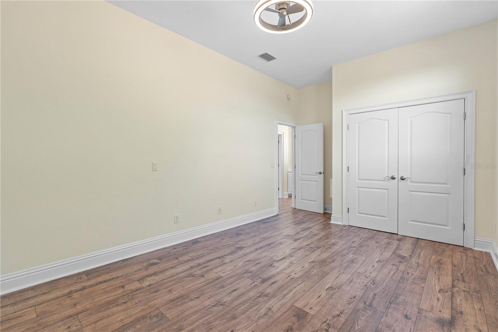 Image 38 of 80 For 3952 Versailles Drive