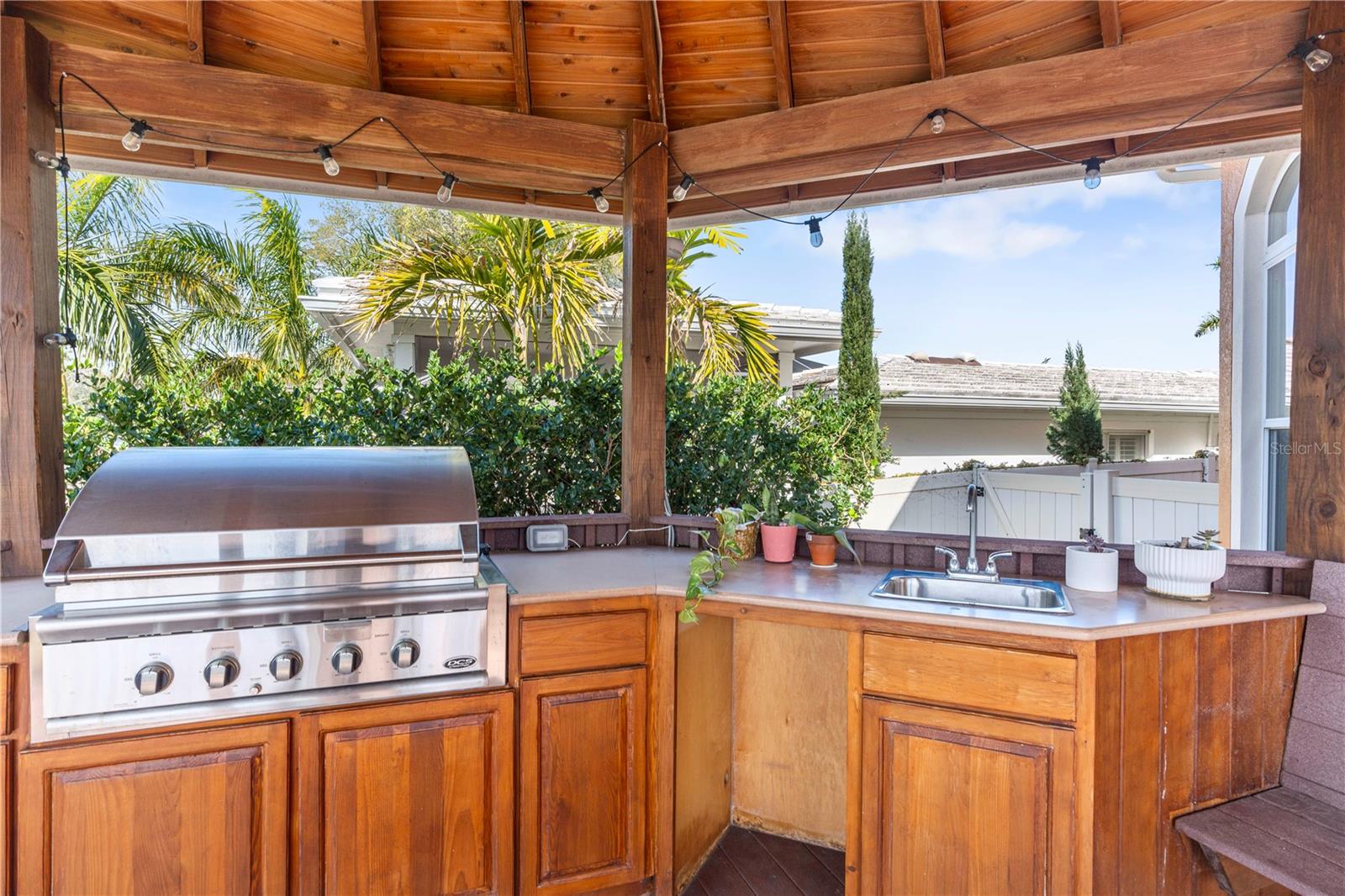 Image 51 of 80 For 3952 Versailles Drive