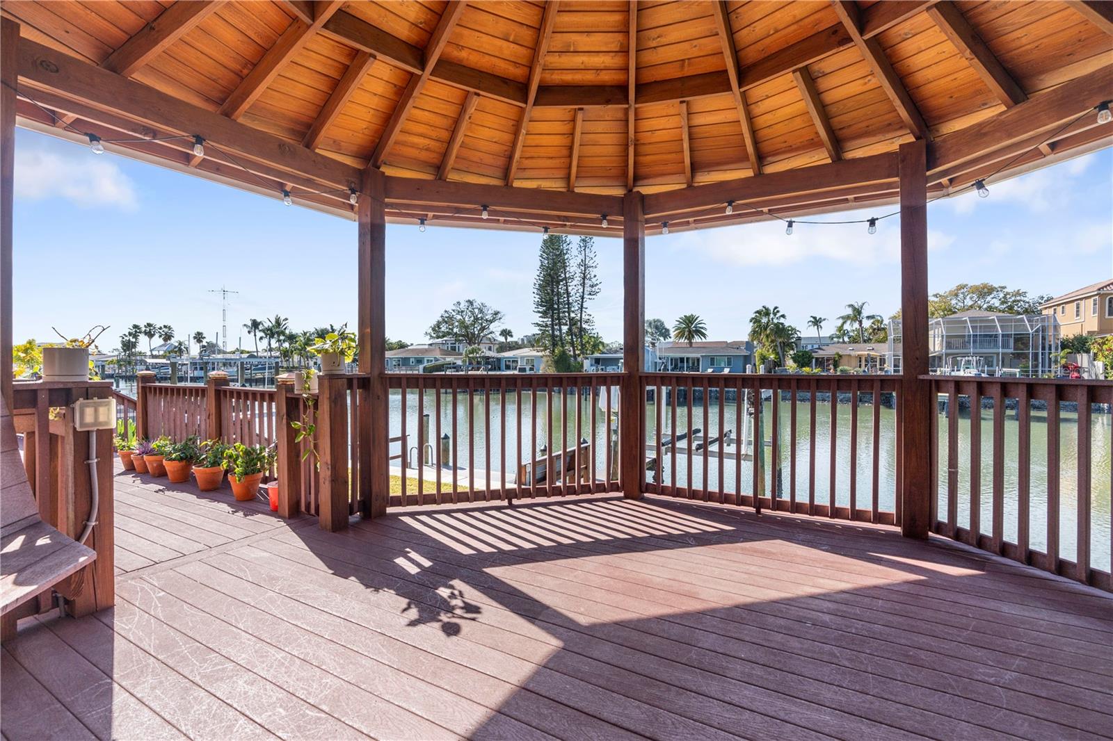 Image 52 of 80 For 3952 Versailles Drive