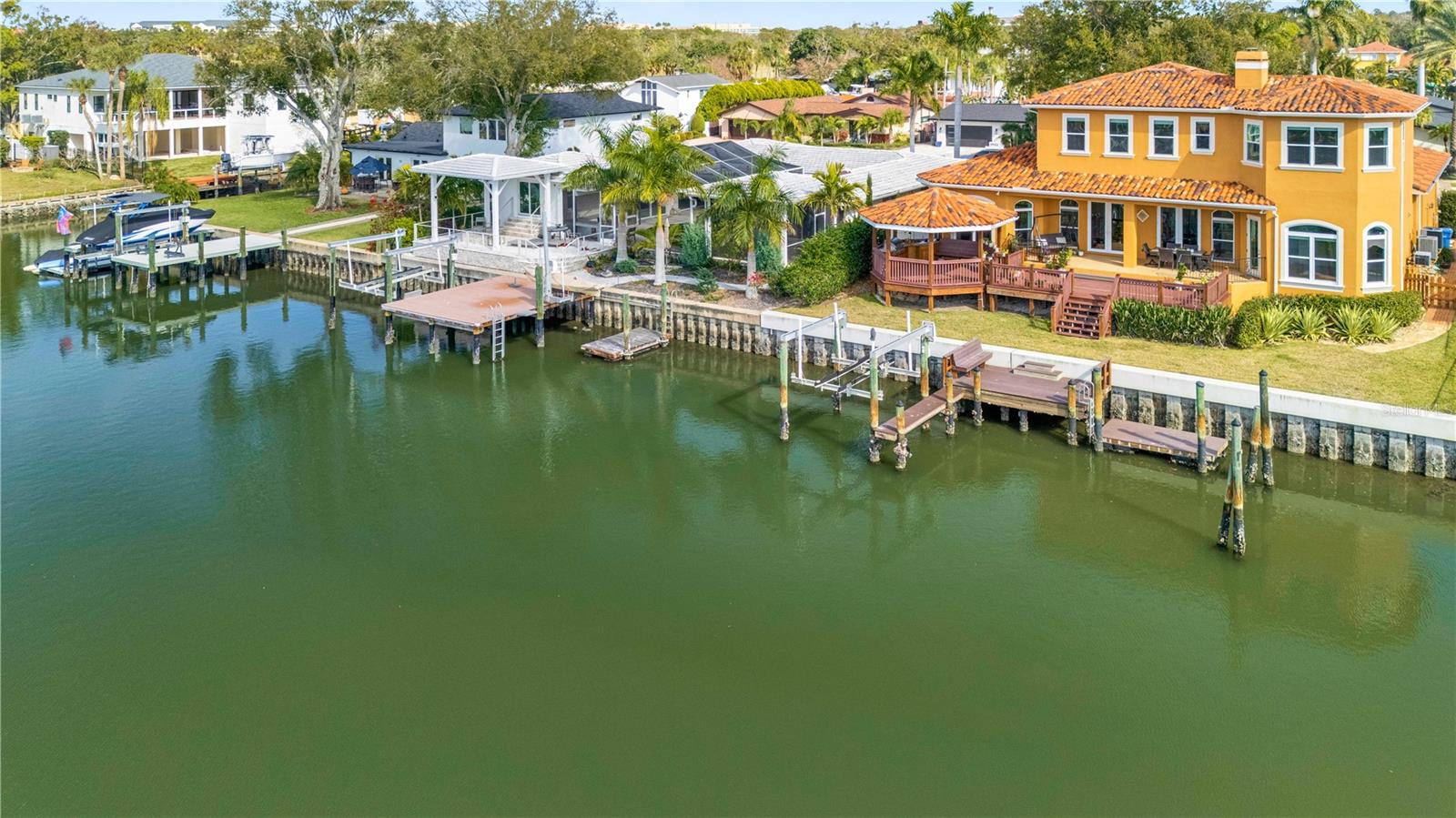 Image 61 of 80 For 3952 Versailles Drive