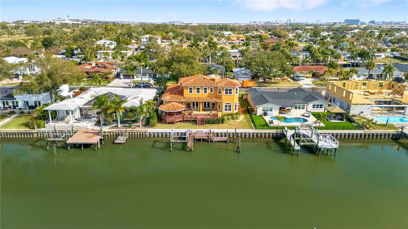 Image 62 of 80 For 3952 Versailles Drive