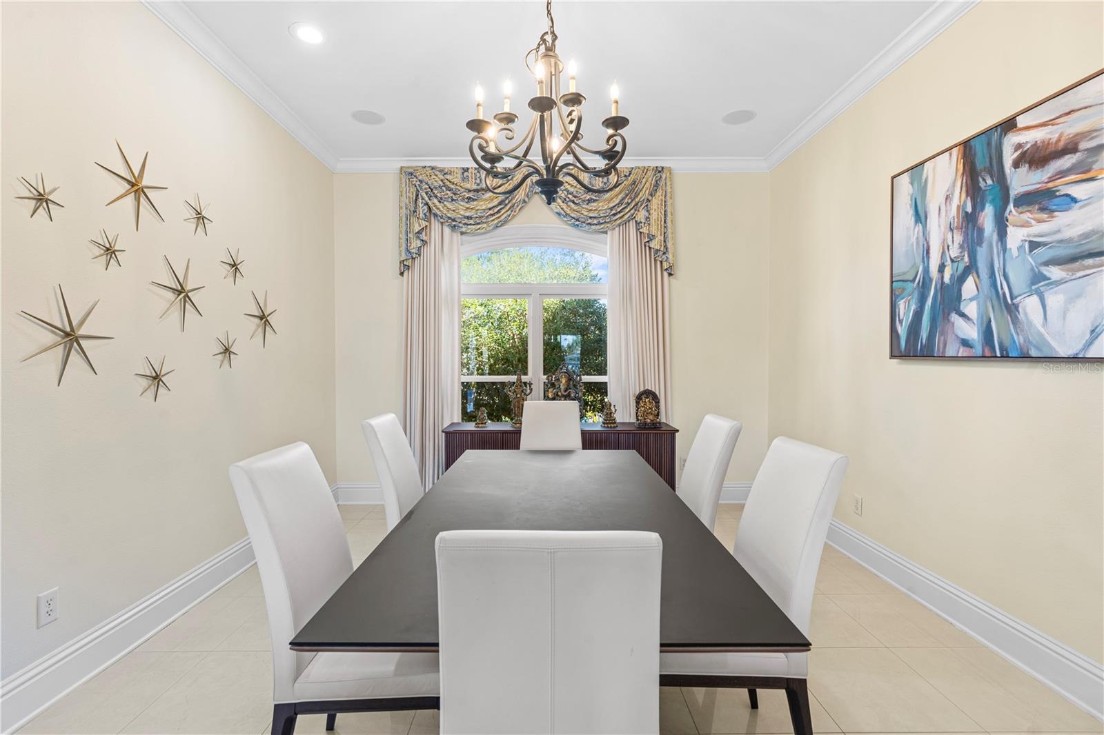 Image 7 of 80 For 3952 Versailles Drive