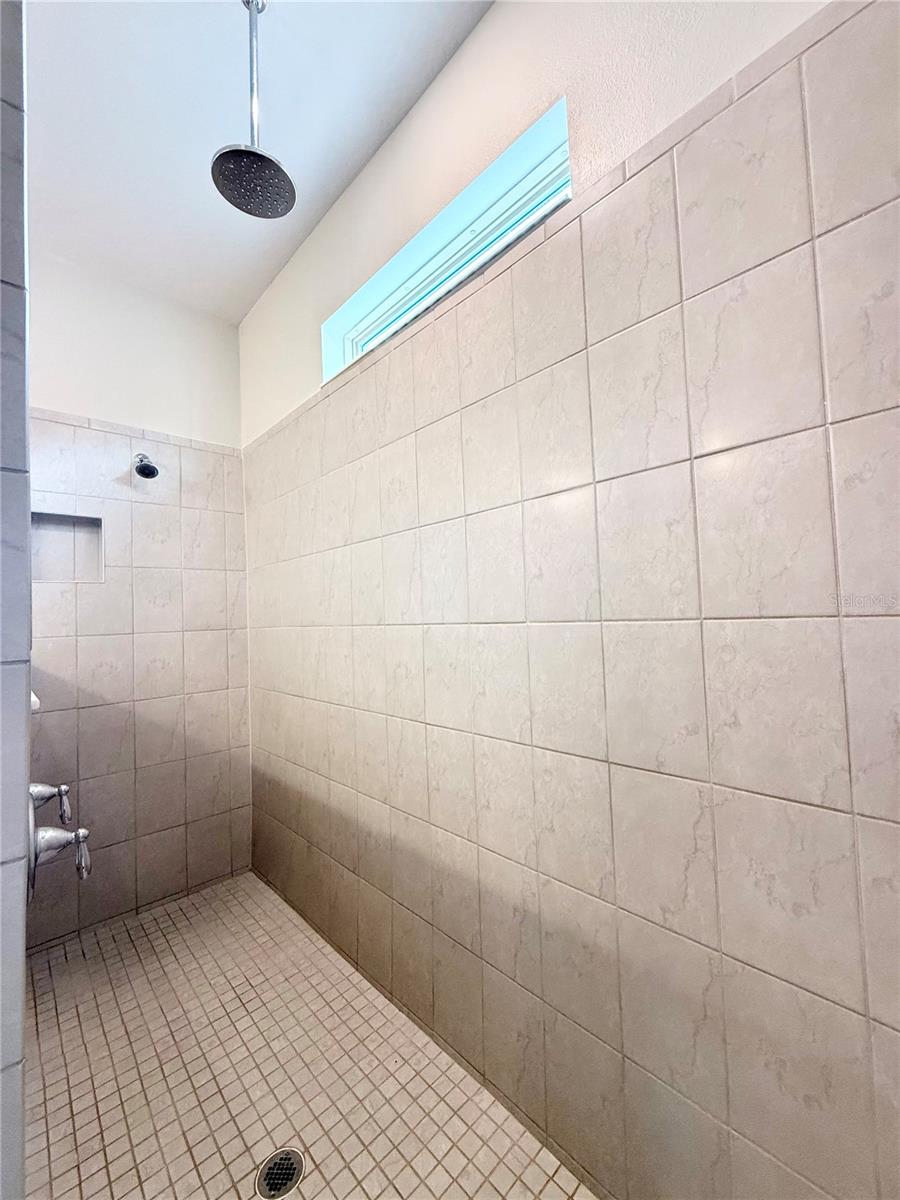 Image 13 of 20 For 10843 Rolling Moss Road