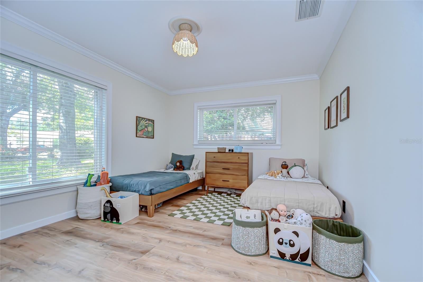 Listing photo id 27 for 1901 Little Cove