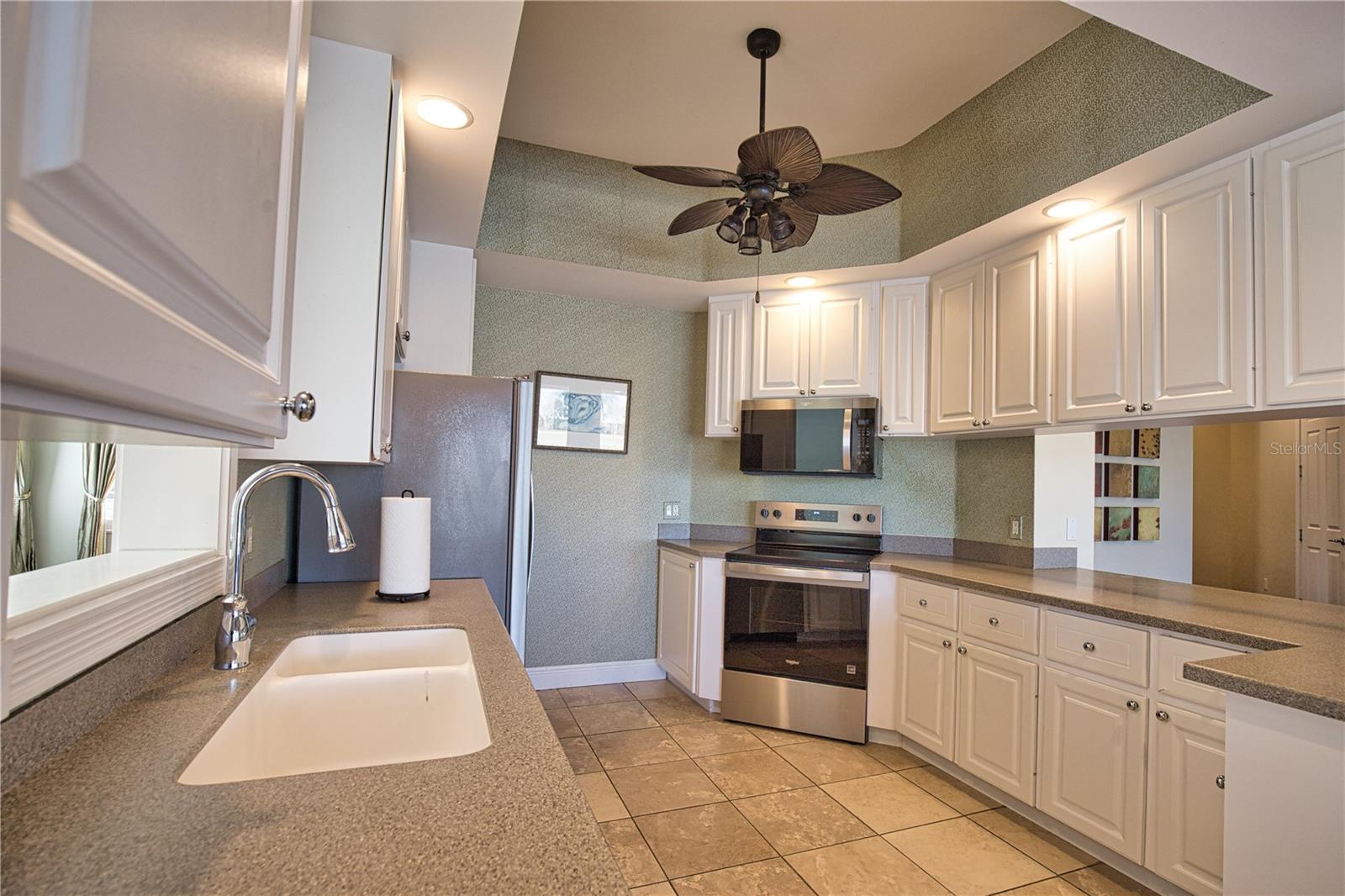 Image 15 of 53 For 13430 Attaviano Street