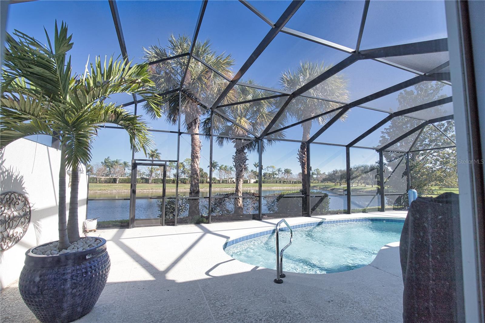 Image 23 of 53 For 13430 Attaviano Street