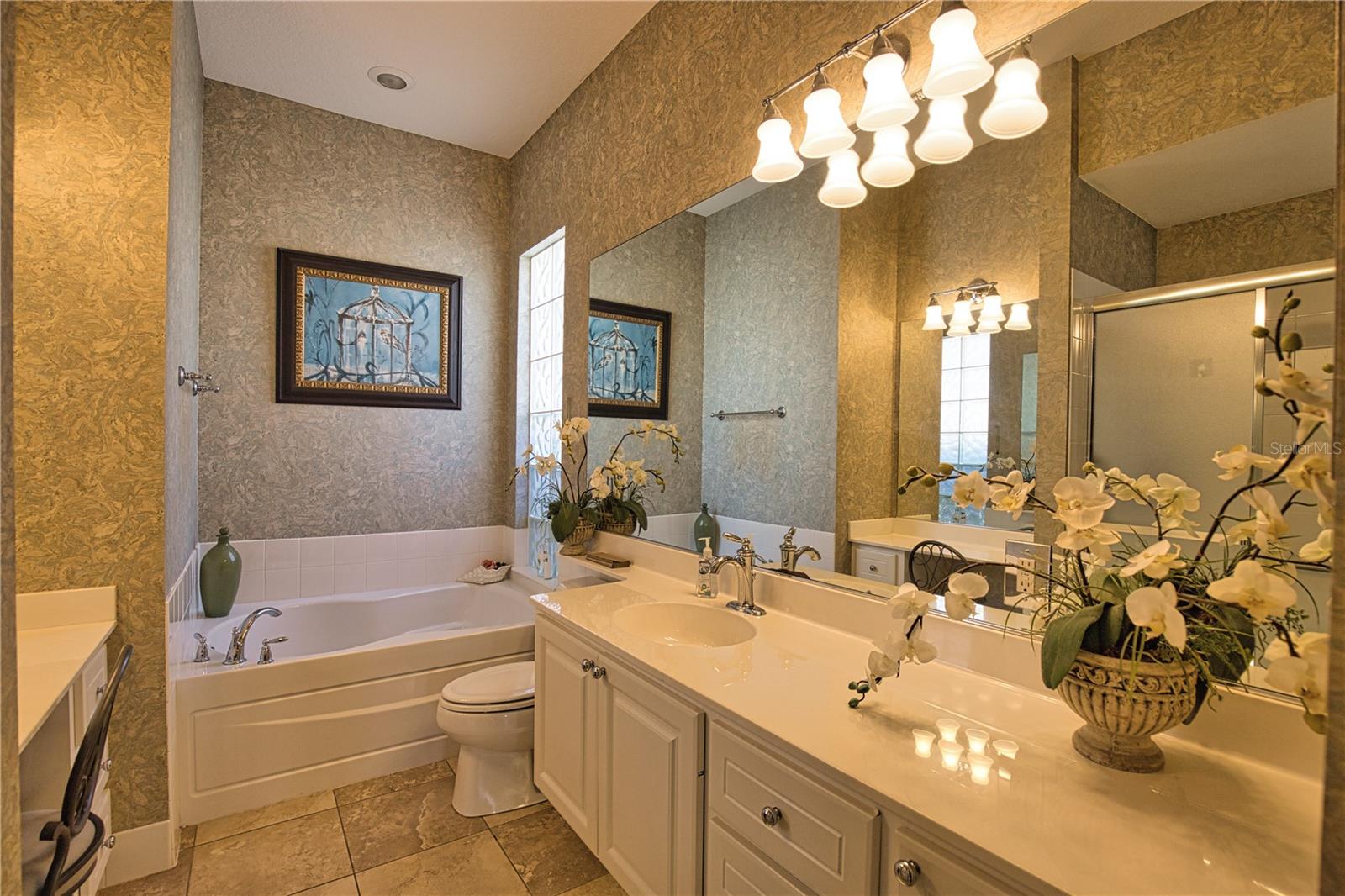 Image 25 of 53 For 13430 Attaviano Street